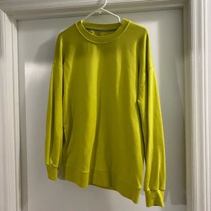 Neon green/yellow pullover